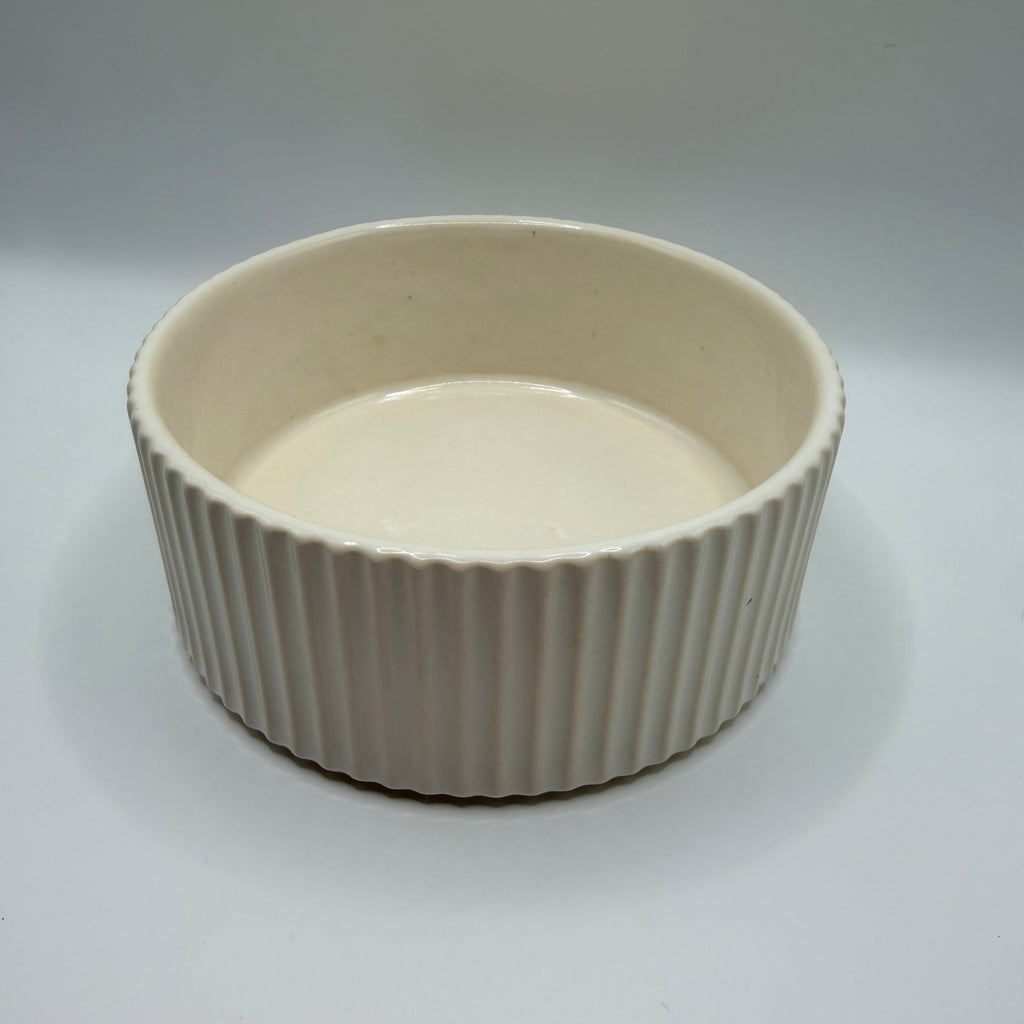 Grooved Soup/Cereal Bowl in Glossy Satin White