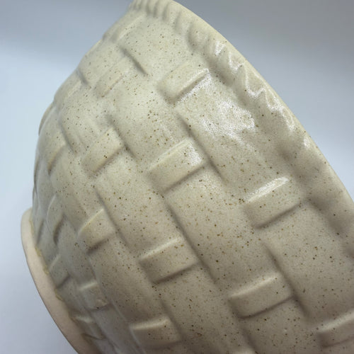 Basket-weave Soup/Cereal Bowl in Light Nutmeg