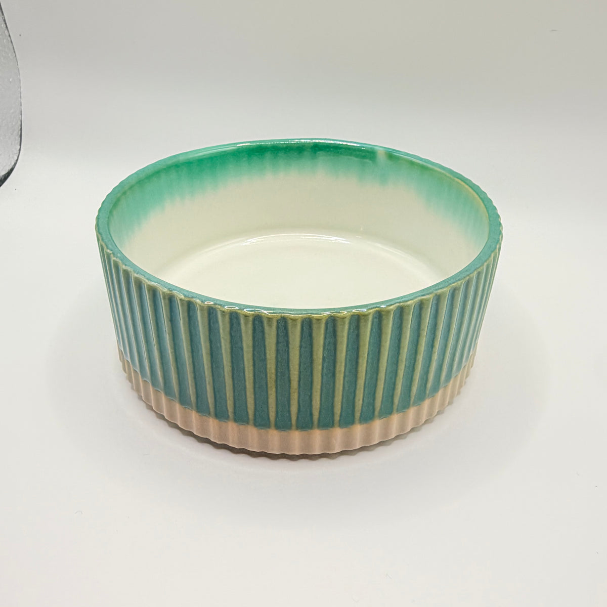 Grooved Soup/Cereal Bowl in Keen Green over Satin White